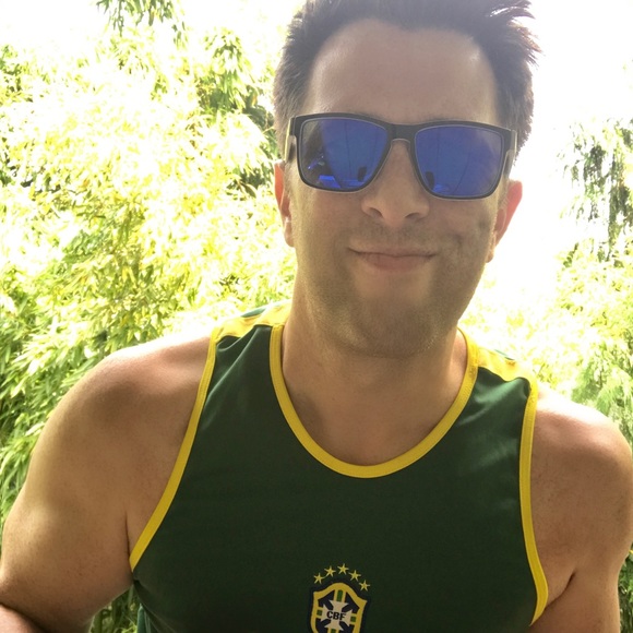 Meet your Posher, Mark - Picture 2 of 2